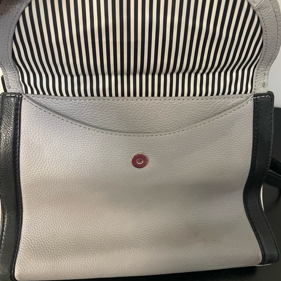 Kate Spade Cobble Hill leather Adrien purse - Picture 4 of 10